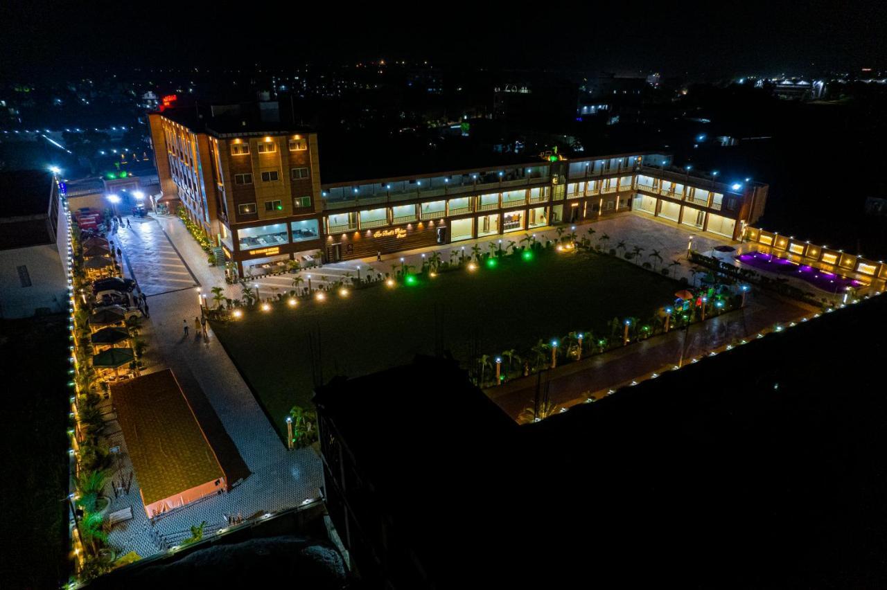 The Bodhi Palace Resort Екстериор снимка